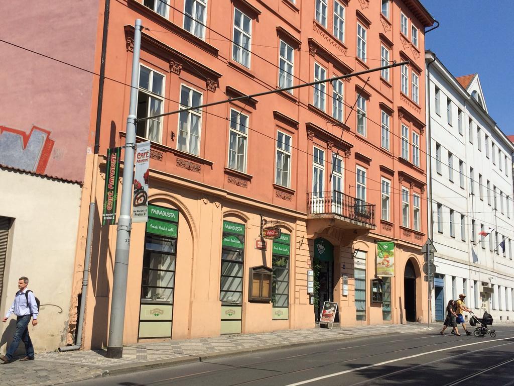 Charles Square 3* Praag
